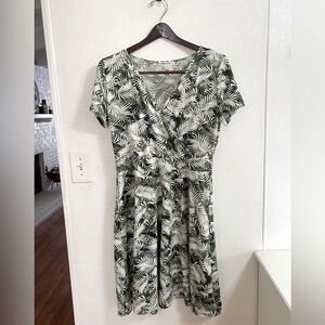 Faux wrap dress size L fern pattern